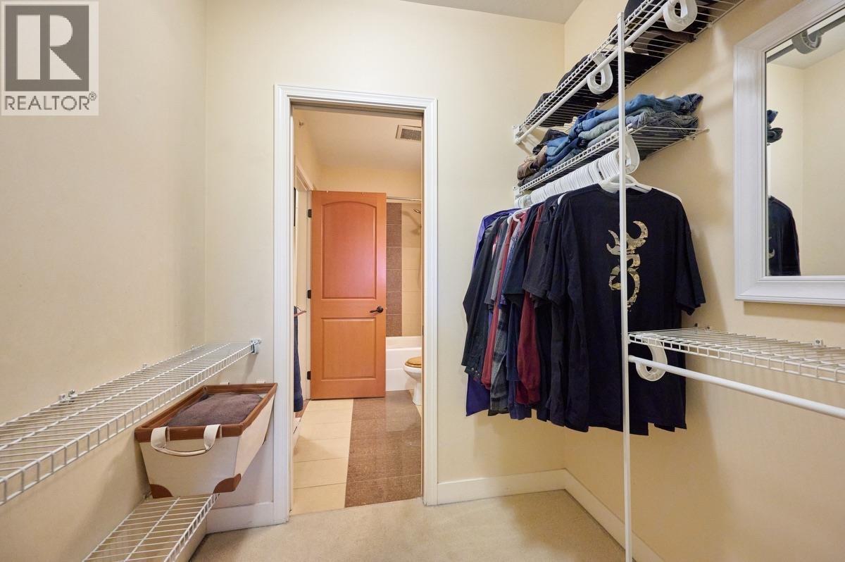 418 11935 Burnett Street, Maple Ridge, BC - Indoor With Storage