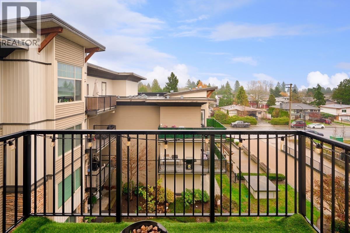 418 11935 Burnett Street, Maple Ridge, BC - Outdoor With Exterior