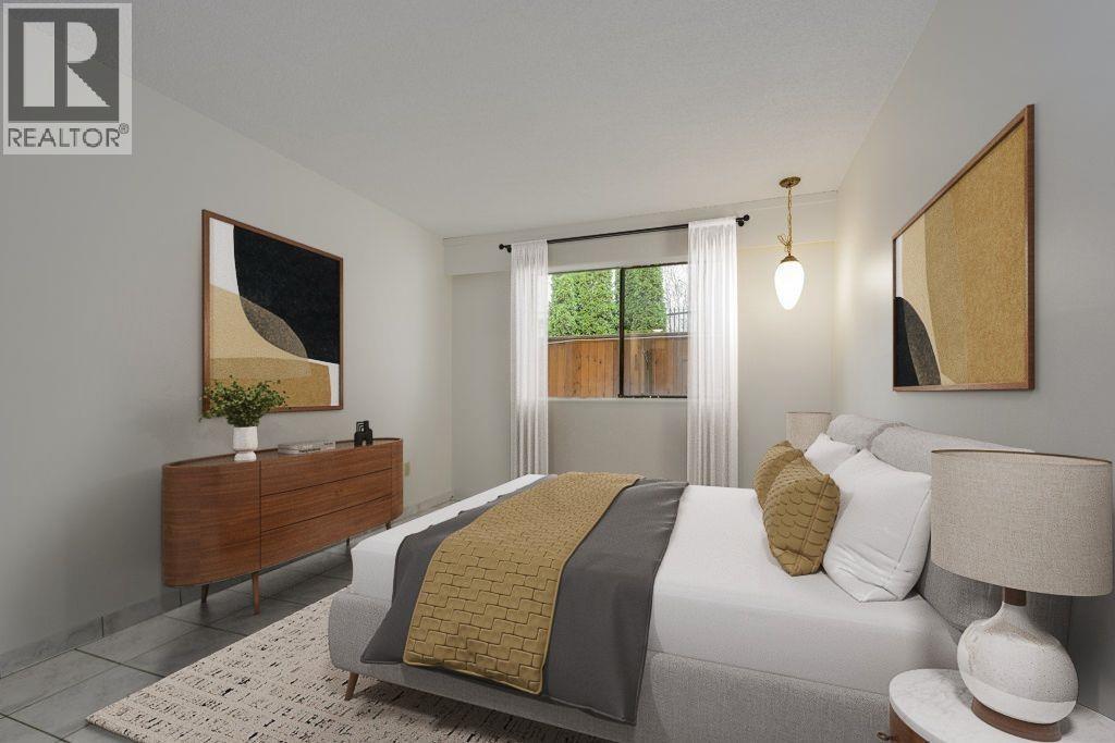 105 1585 E 4Th Avenue, Vancouver, BC - Indoor Photo Showing Bedroom