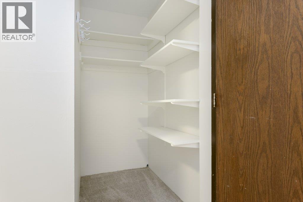 105 1585 E 4Th Avenue, Vancouver, BC - Indoor Photo Showing Other Room