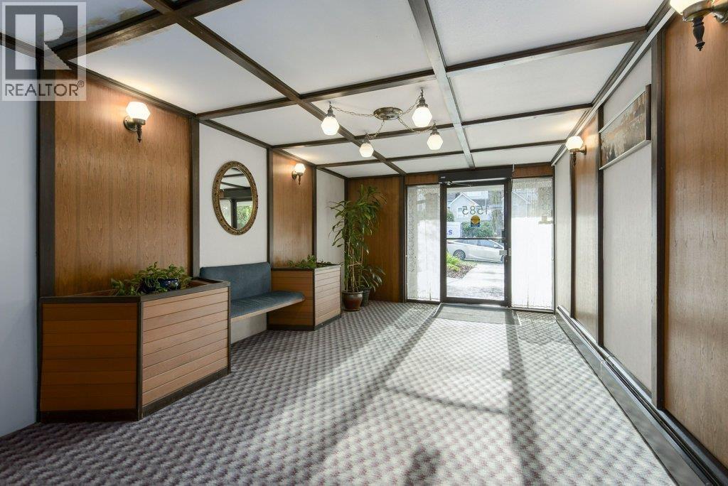 105 1585 E 4Th Avenue, Vancouver, BC - Indoor Photo Showing Other Room