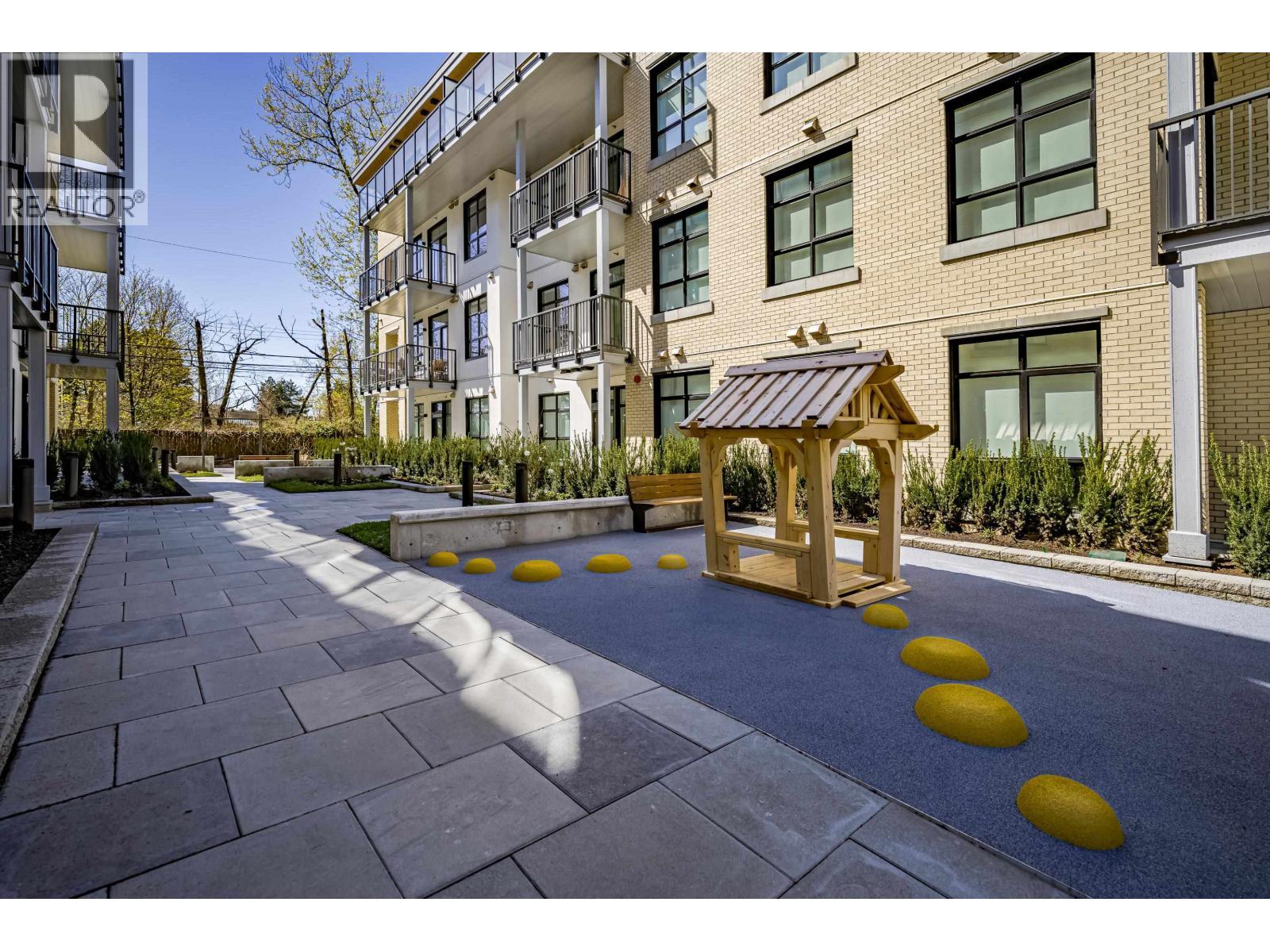 104 5007 Ash Street, Vancouver, BC - Outdoor