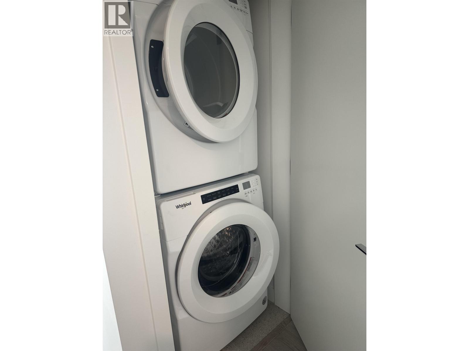 409 2431 Rabbit Drive, Delta, BC - Indoor Photo Showing Laundry Room
