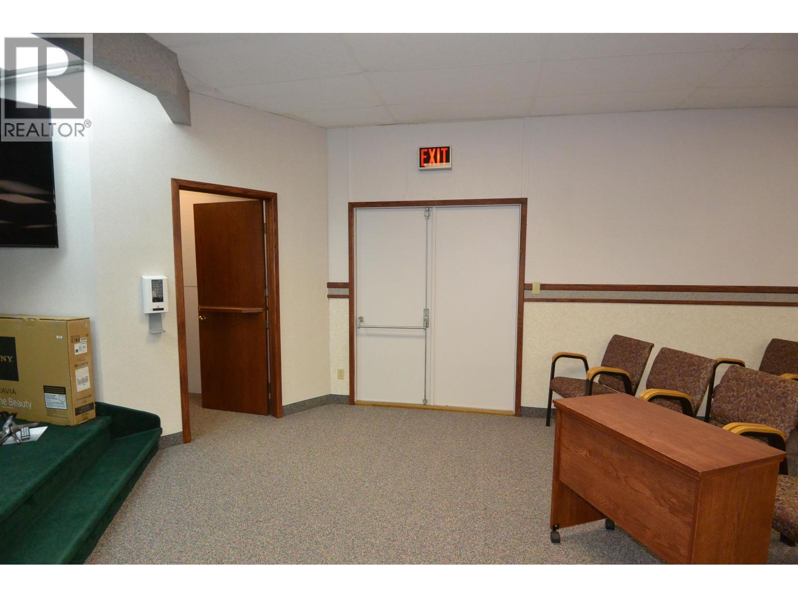 2081 Winter Avenue, Houston, BC