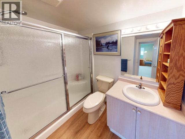 206-5701 Willow Ave, Powell River, BC - Indoor Photo Showing Bathroom