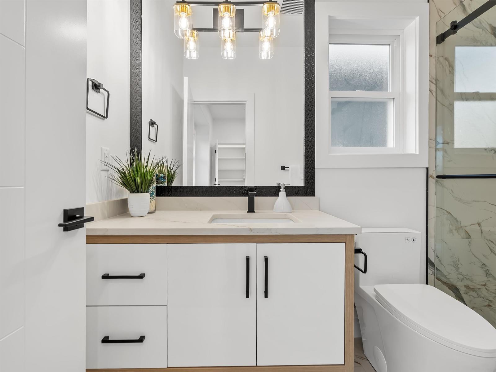 101 16697 16 Avenue, Surrey, BC - Indoor Photo Showing Bathroom