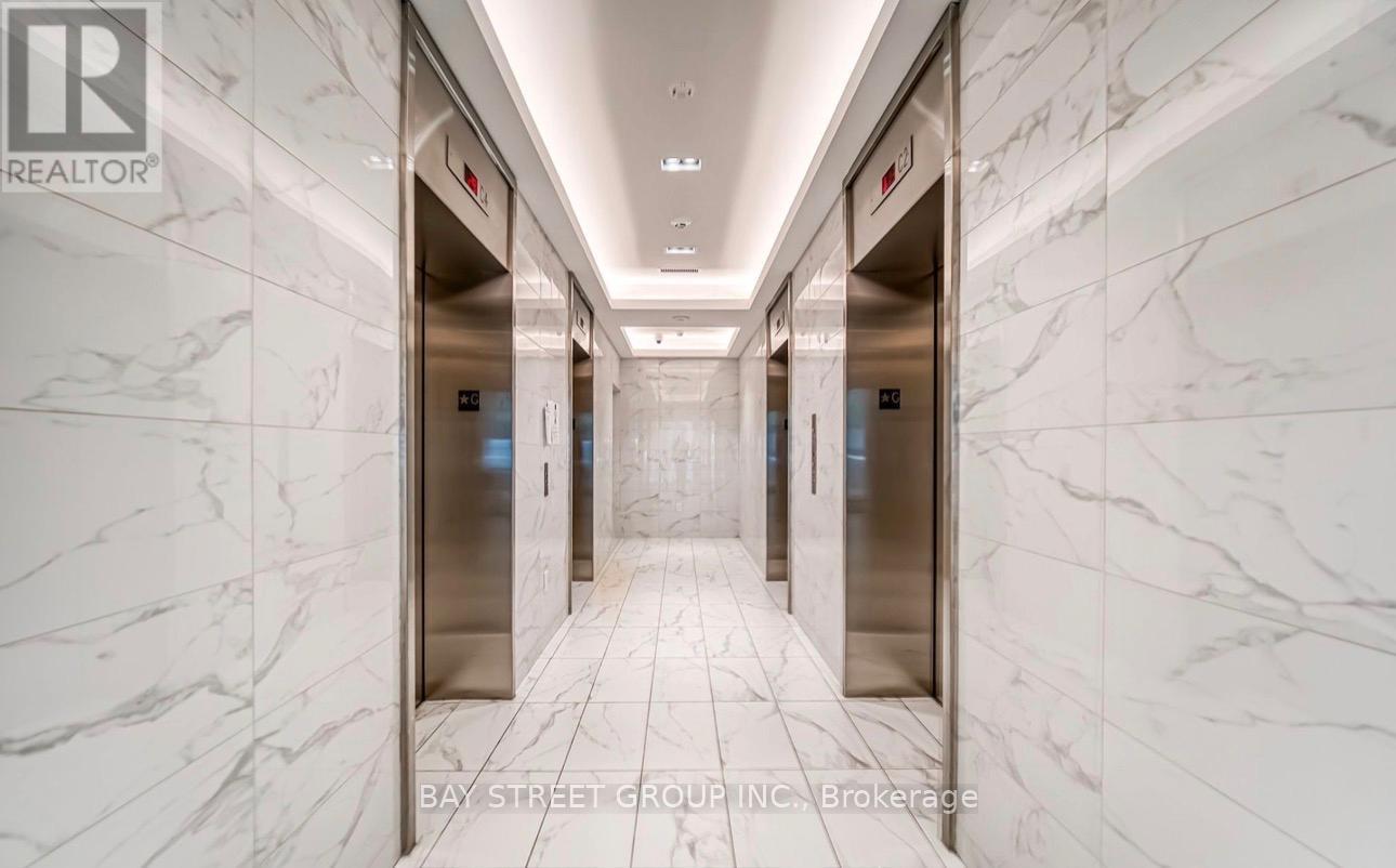 2115 - 230 Simcoe Street, Toronto, ON