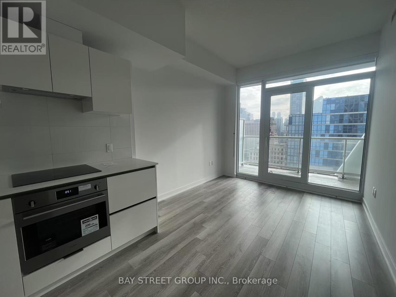 2115 - 230 Simcoe Street, Toronto, ON - Indoor Photo Showing Kitchen
