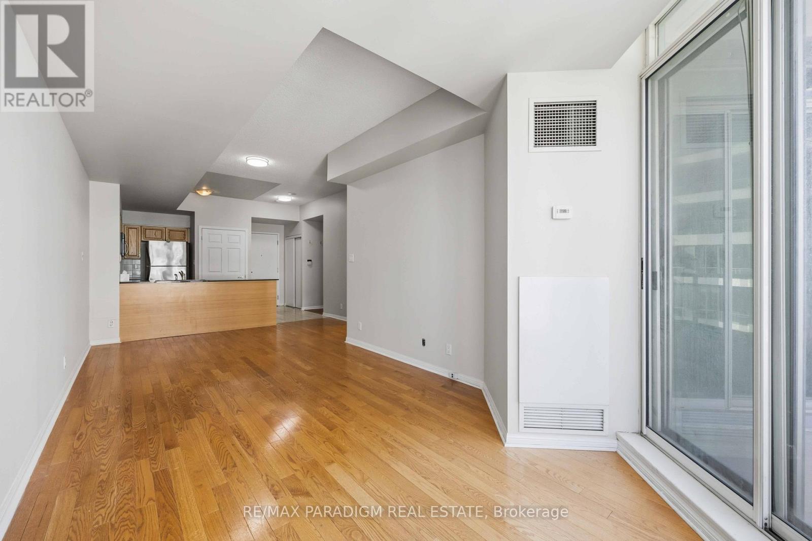 2515 - 230 Queens Quay W, Toronto, ON