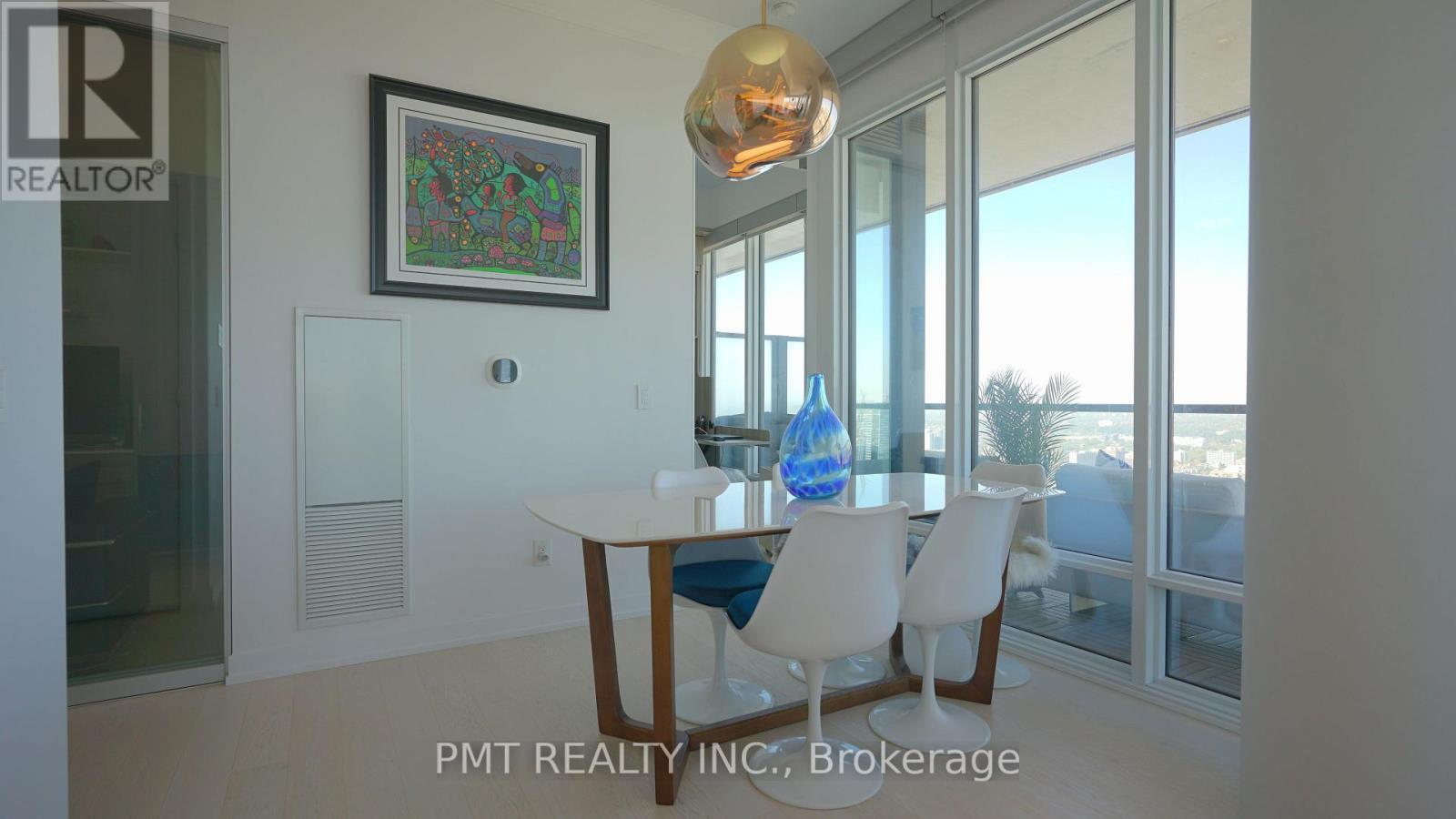 5102 - 488 University Avenue, Toronto, ON