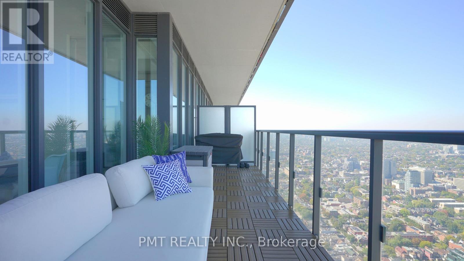 5102 - 488 University Avenue, Toronto, ON