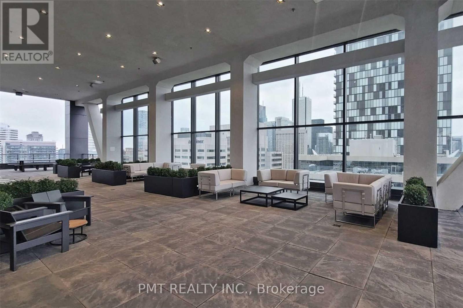 5102 - 488 University Avenue, Toronto, ON