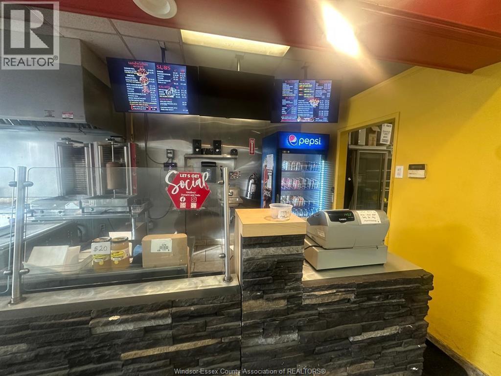 2212 Huron Church Road, Windsor, ON