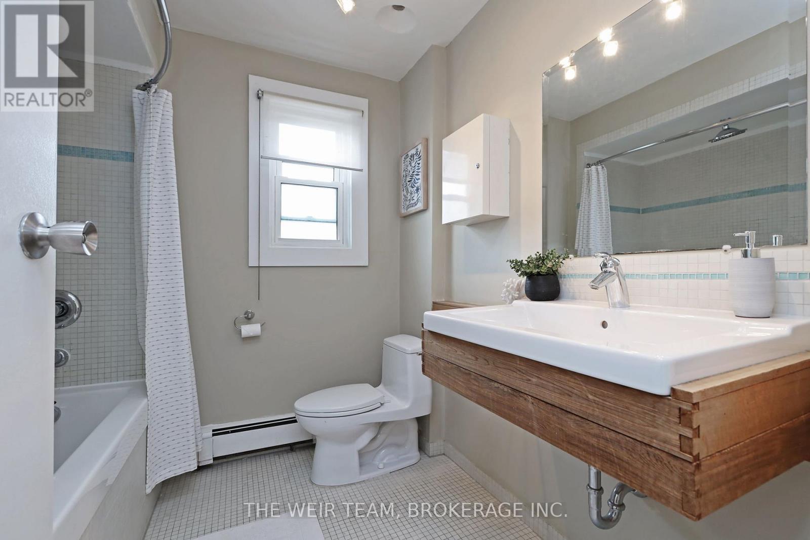 157 Mortimer Avenue, Toronto, ON