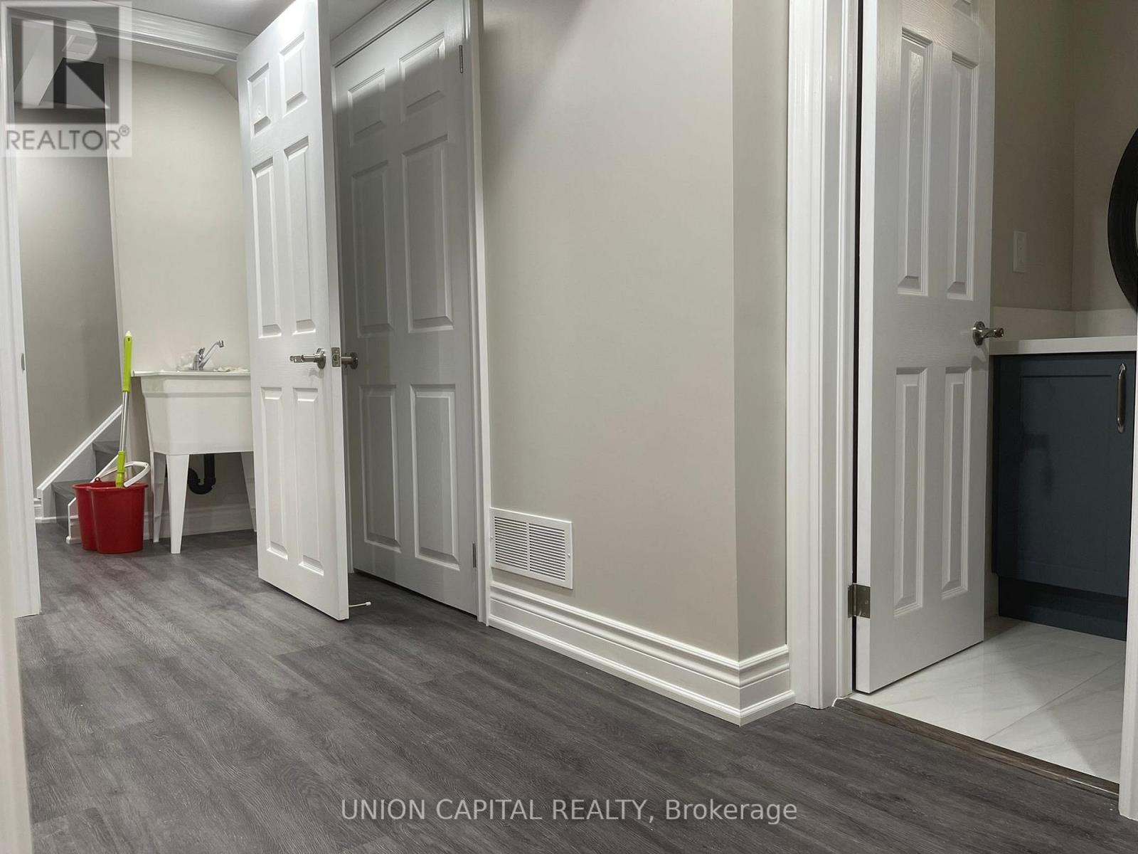 Lower - 57 Belvedere Cres Crescent, Richmond Hill, ON