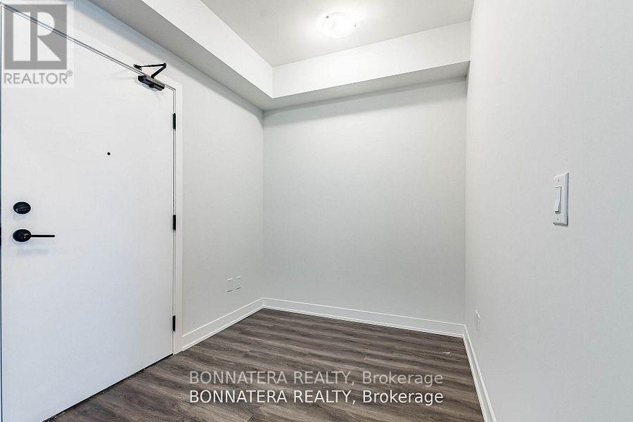 3702 - 4130 Parkside Village Drive, Mississauga, ON - Indoor Photo Showing Other Room