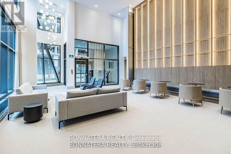 3702 - 4130 Parkside Village Drive, Mississauga, ON - Indoor Photo Showing Other Room