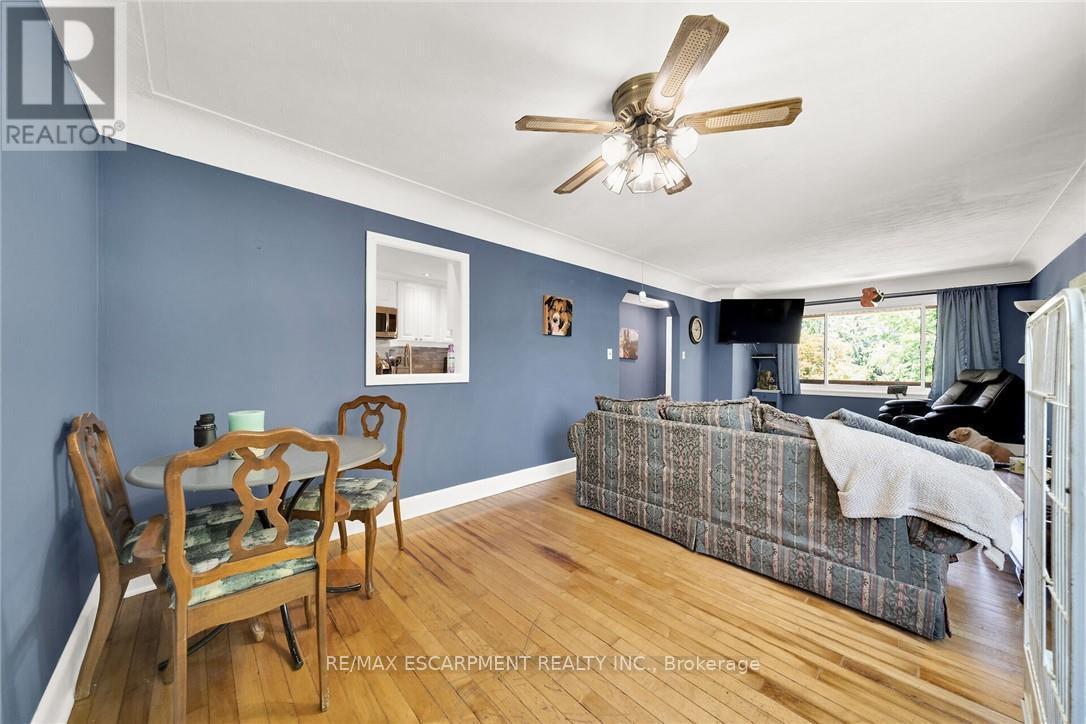 226 Carluke Road E, Hamilton, ON - Indoor