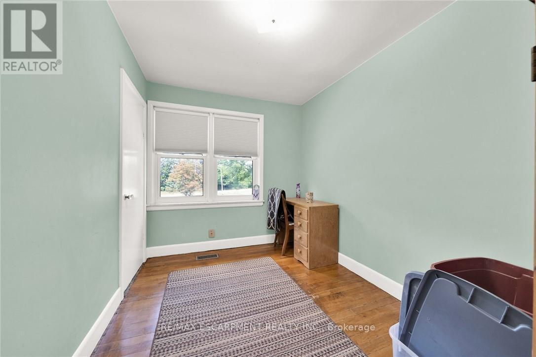 226 Carluke Road E, Hamilton, ON - Indoor