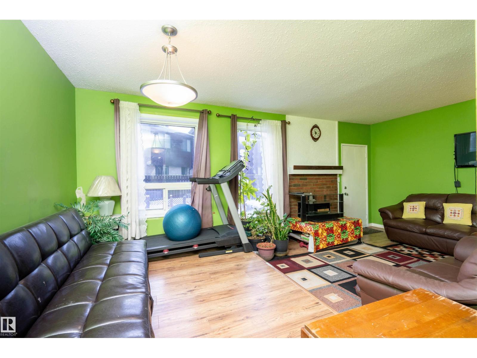 644 Saddleback Rd Nw, Edmonton, AB