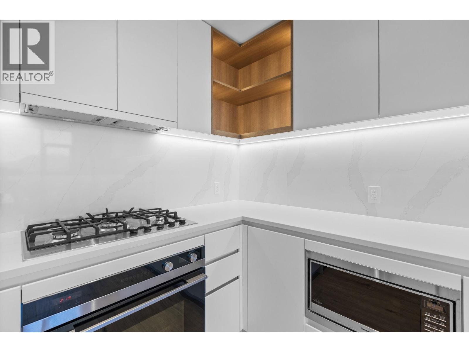 3901 720 Farrow Street, Coquitlam, BC