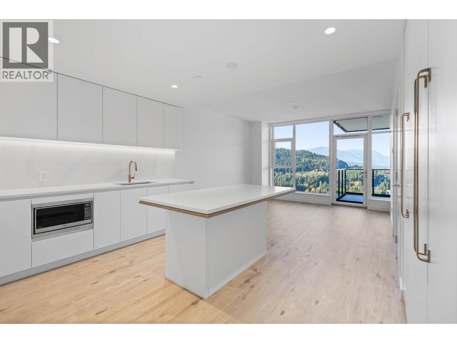 3901 720 Farrow Street, Coquitlam, BC