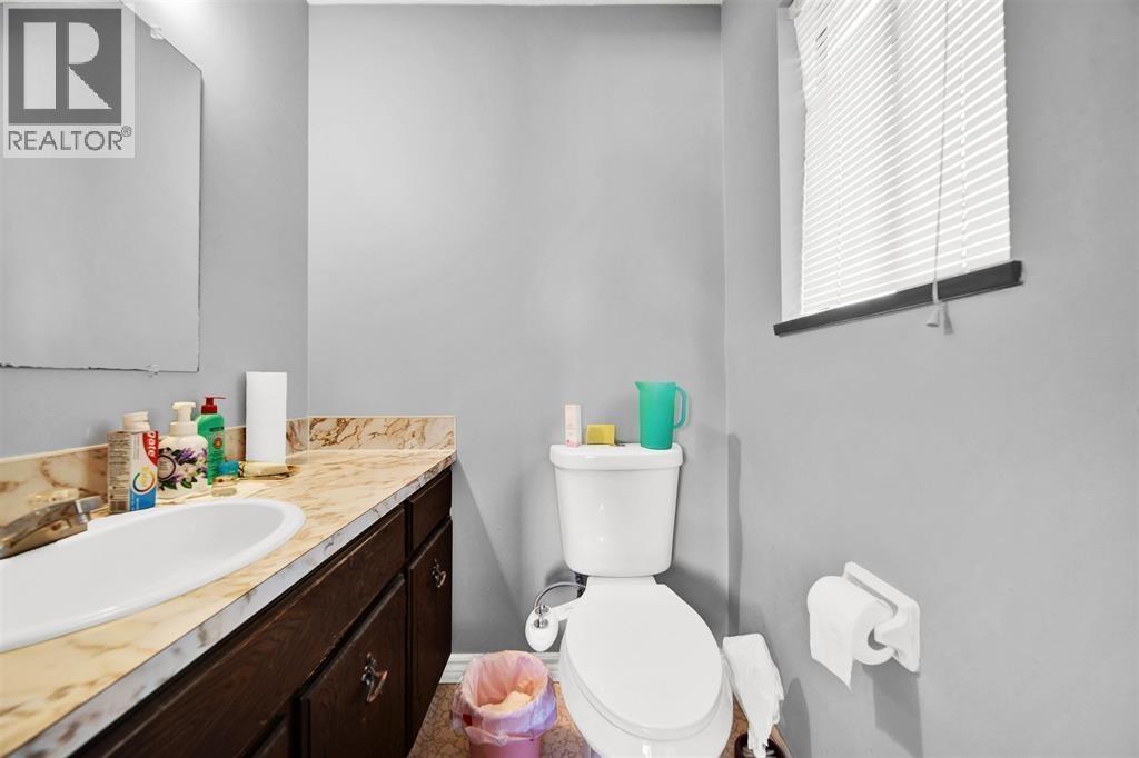 1238 Wise Court, Coquitlam, BC - Indoor Photo Showing Bathroom