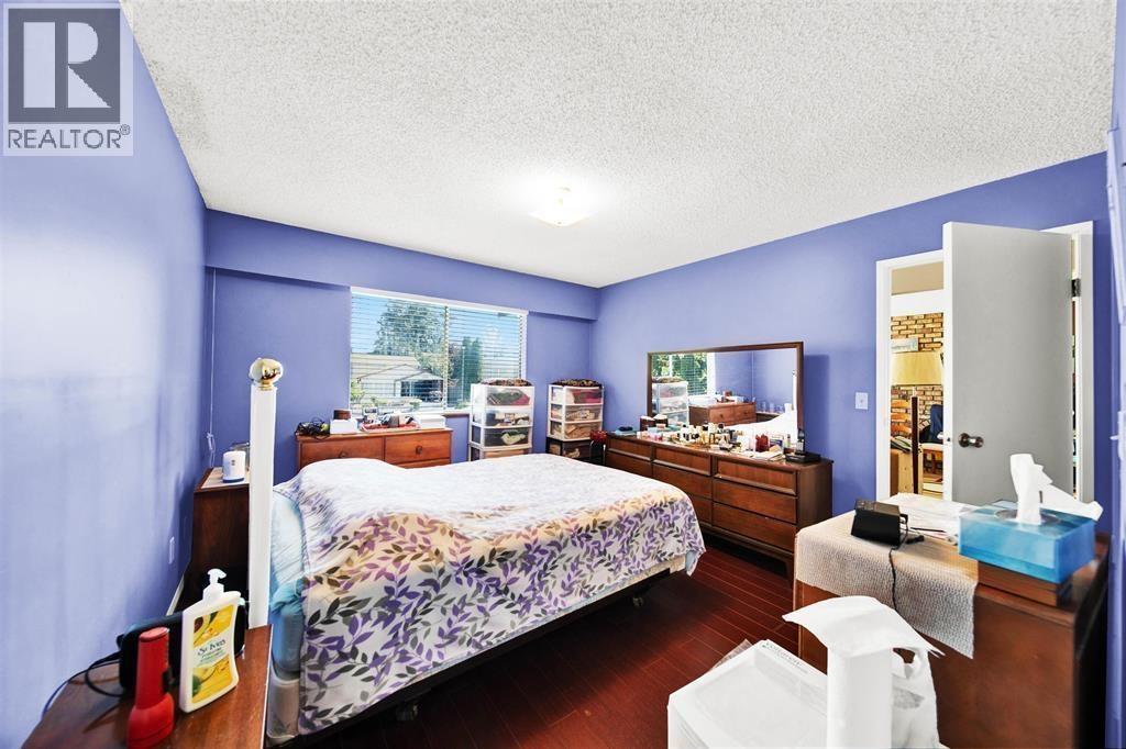 1238 Wise Court, Coquitlam, BC - Indoor Photo Showing Bedroom