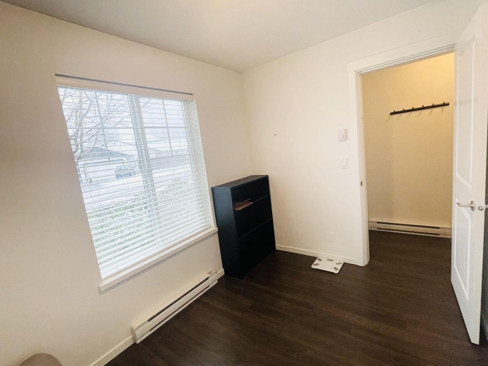 10 15268 28 Avenue, Surrey, BC - Indoor Photo Showing Other Room