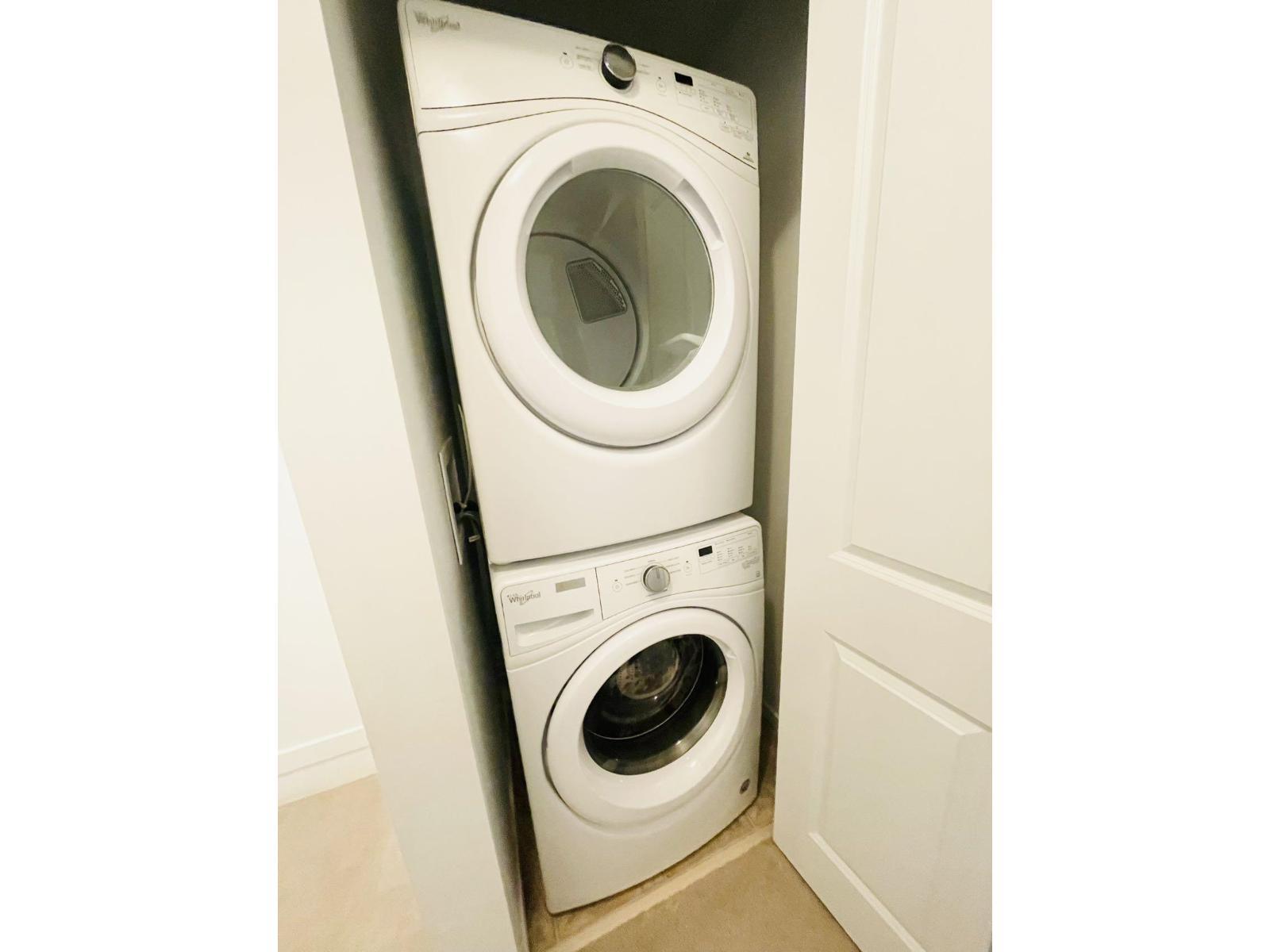 10 15268 28 Avenue, Surrey, BC - Indoor Photo Showing Laundry Room