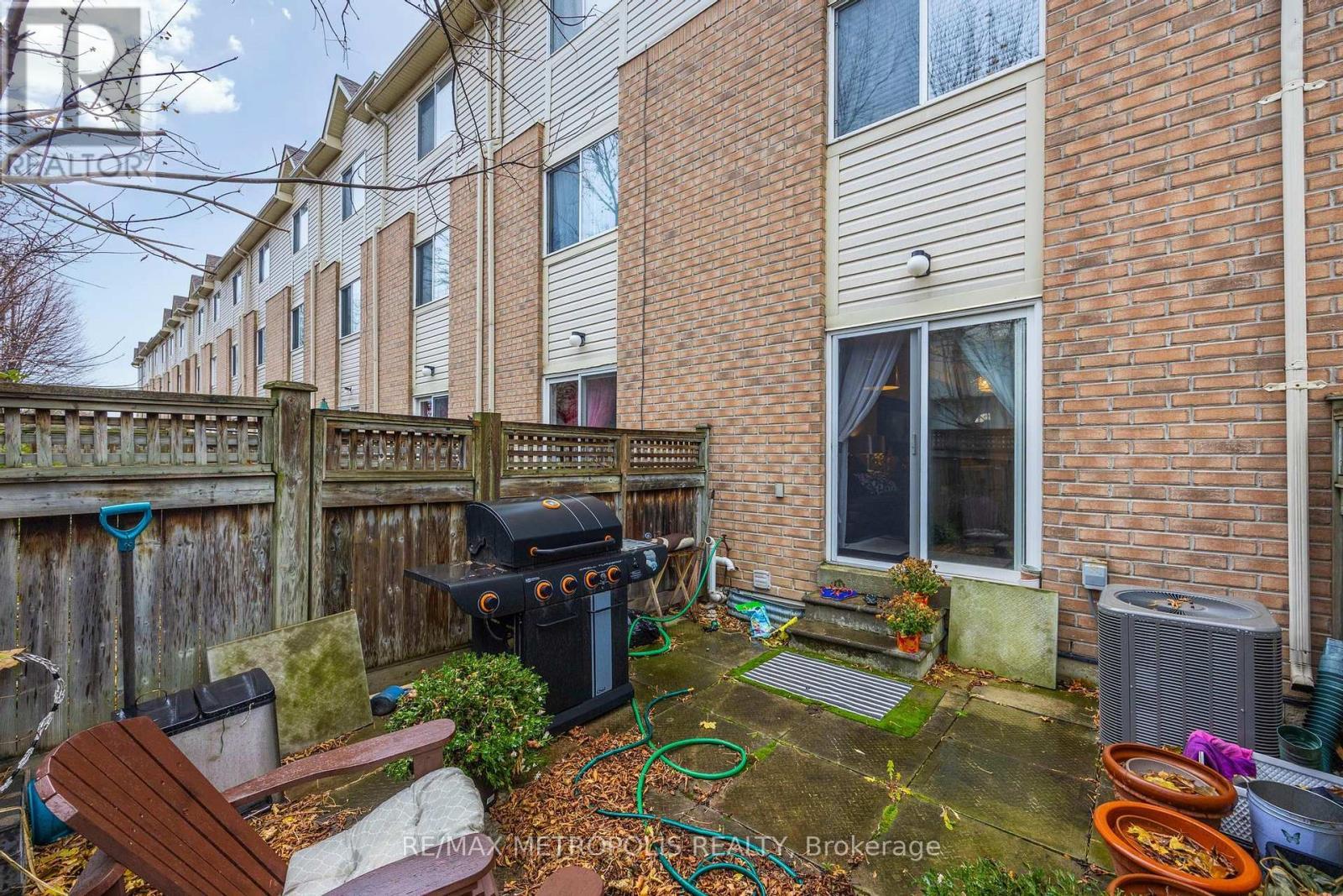 40 - 21 Replin Road, Toronto, ON