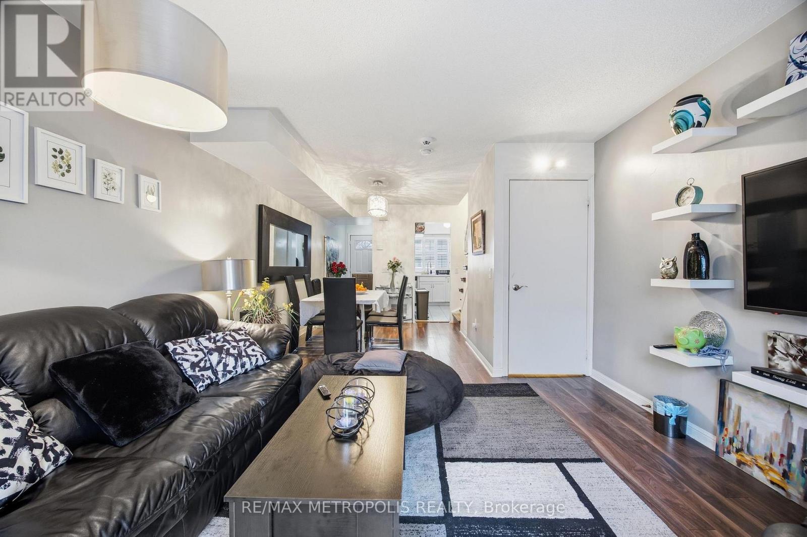 40 - 21 Replin Road, Toronto, ON