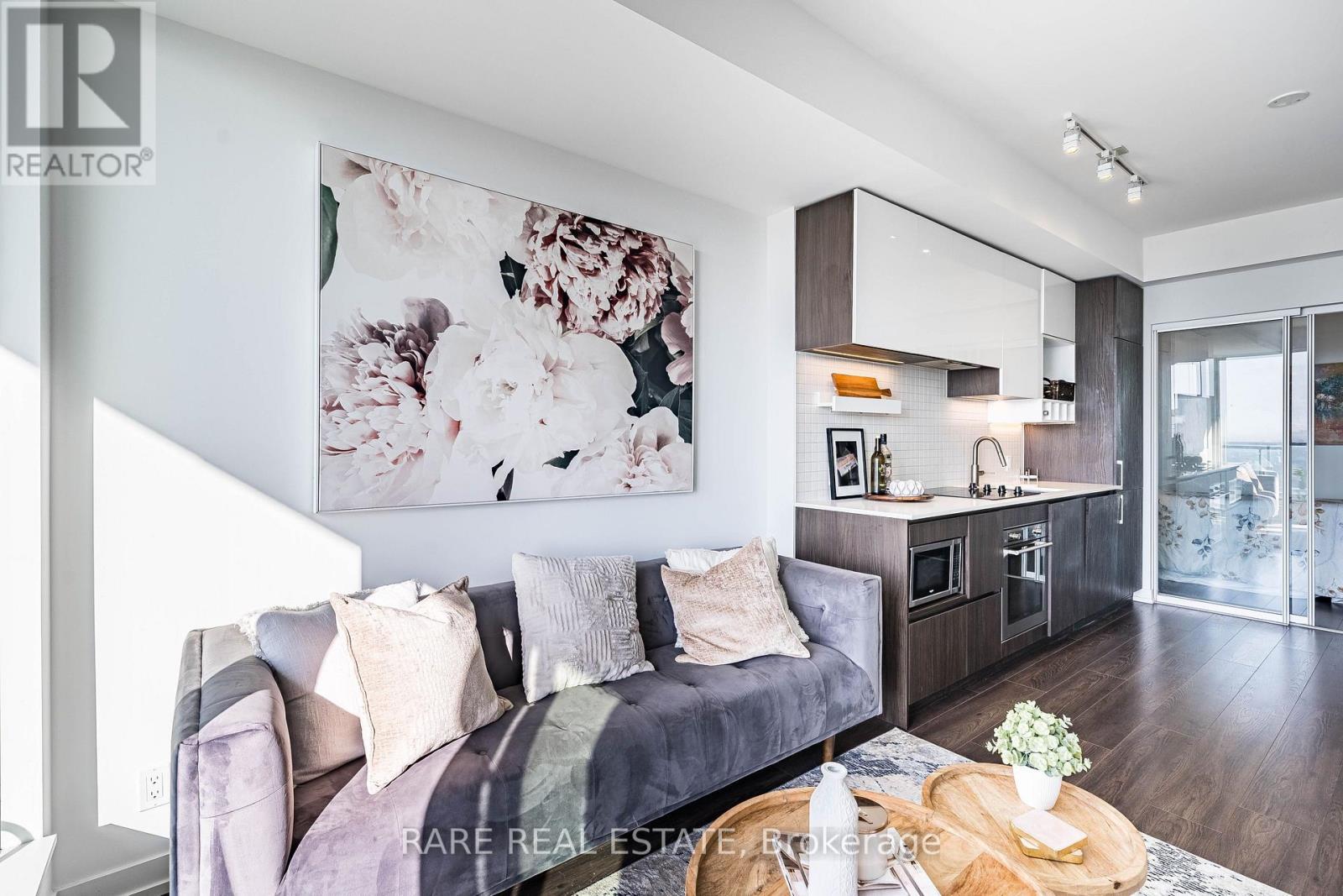 5506 - 5 Buttermill Avenue, Vaughan, ON