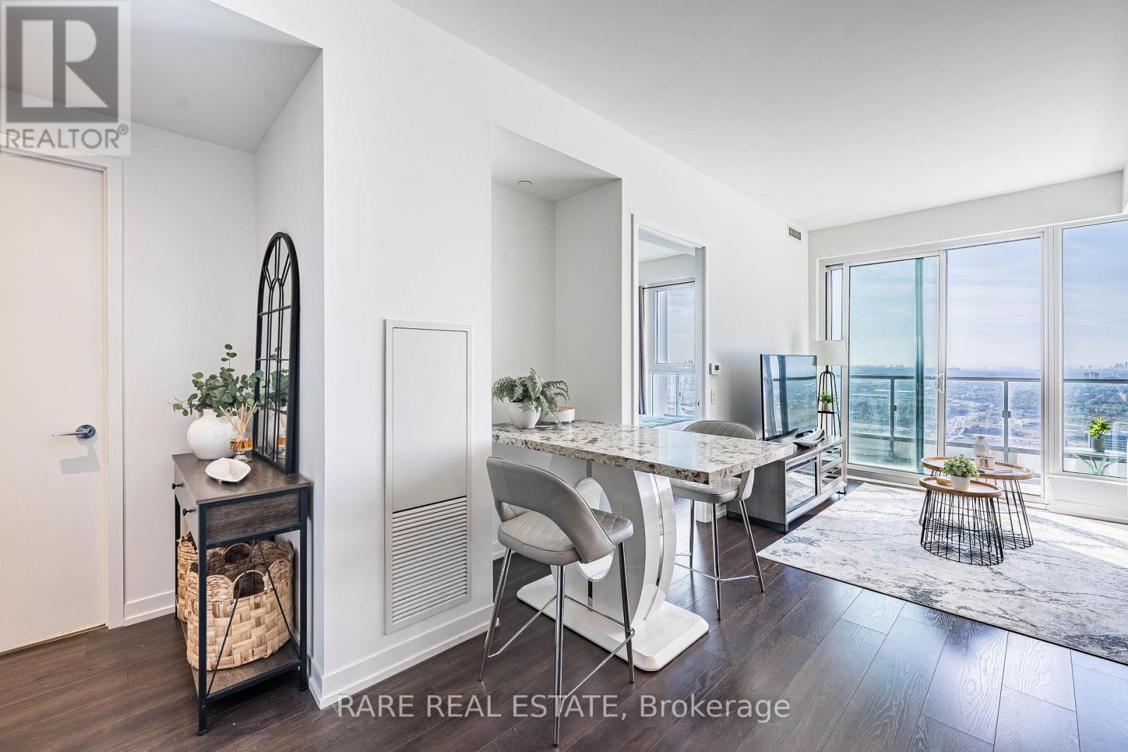 5506 - 5 Buttermill Avenue, Vaughan, ON