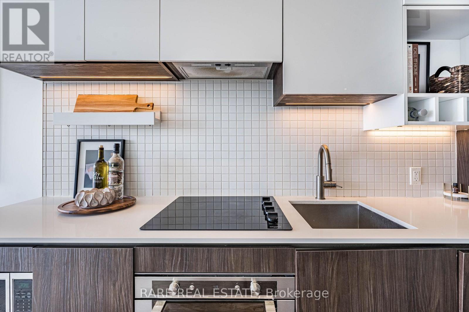 5506 - 5 Buttermill Avenue, Vaughan, ON