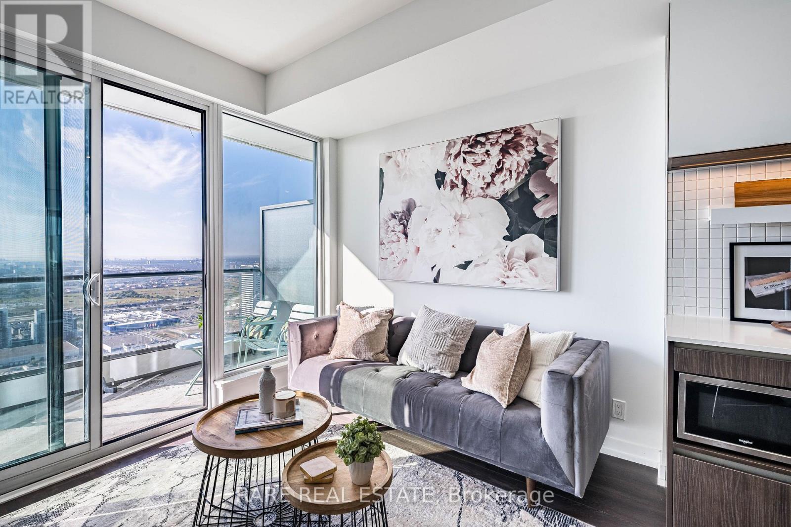 5506 - 5 Buttermill Avenue, Vaughan, ON