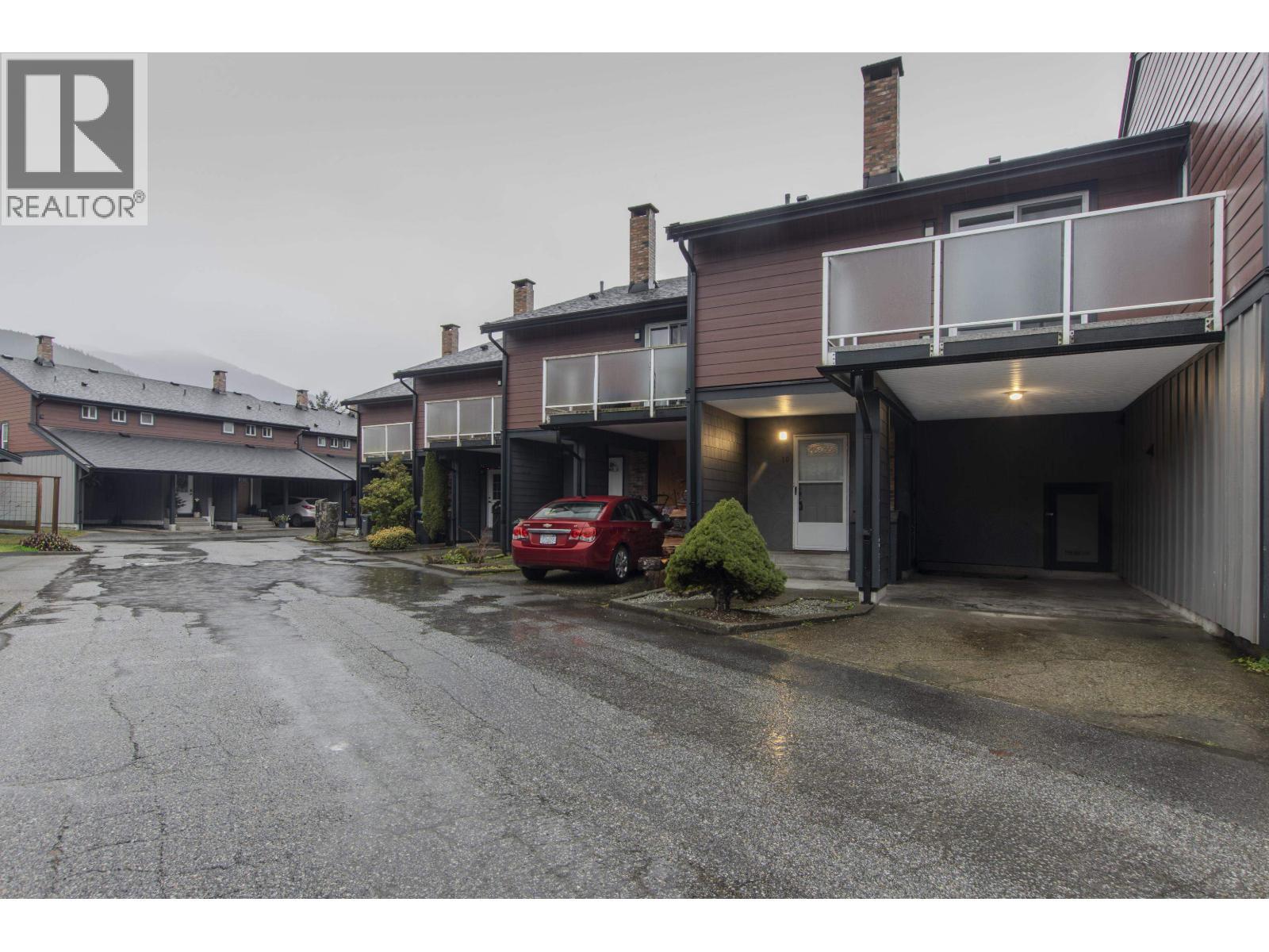10 1500 Judd Road, Squamish, BC - Outdoor