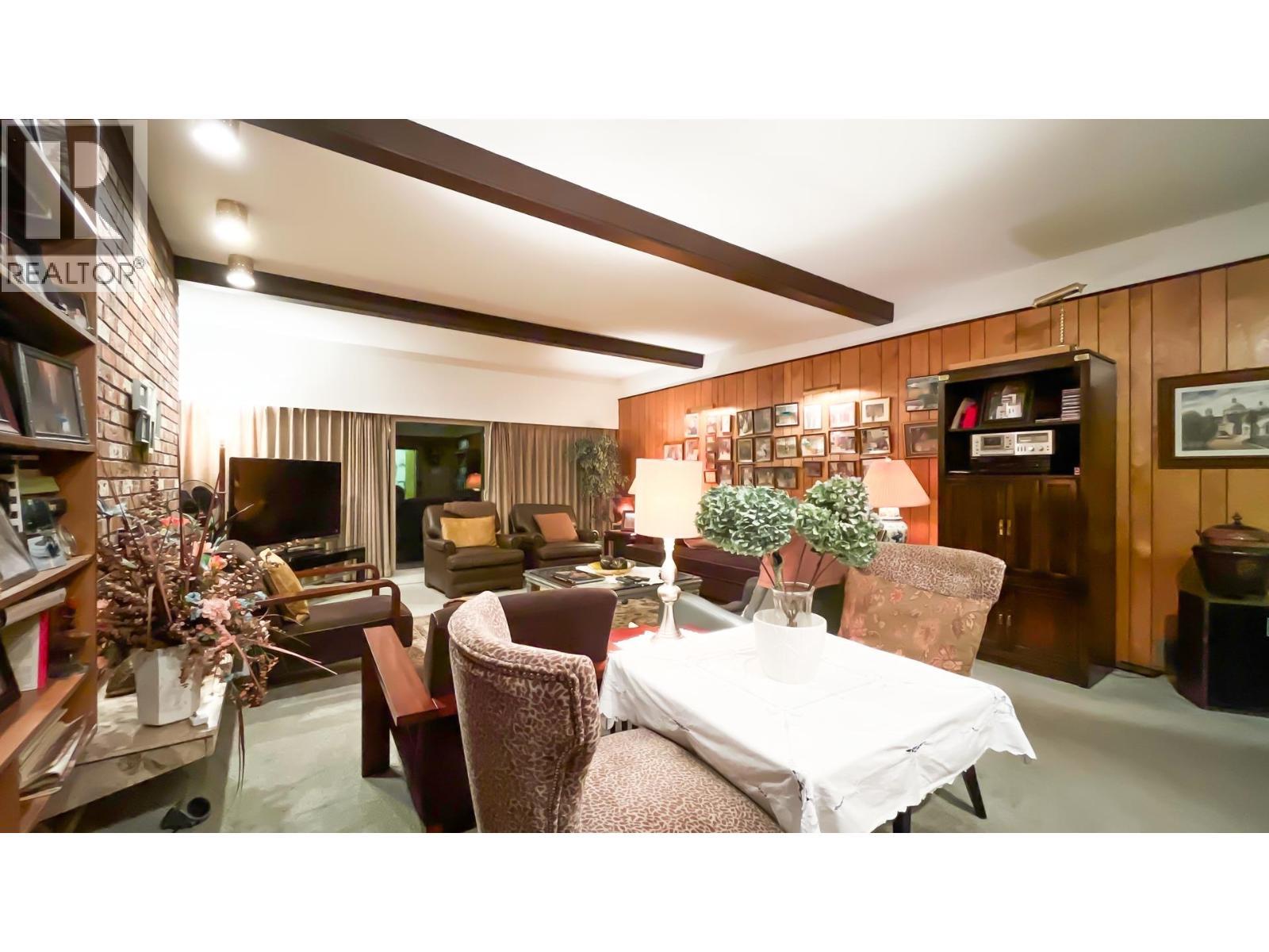 4680 W 15Th Avenue, Vancouver, BC - Indoor