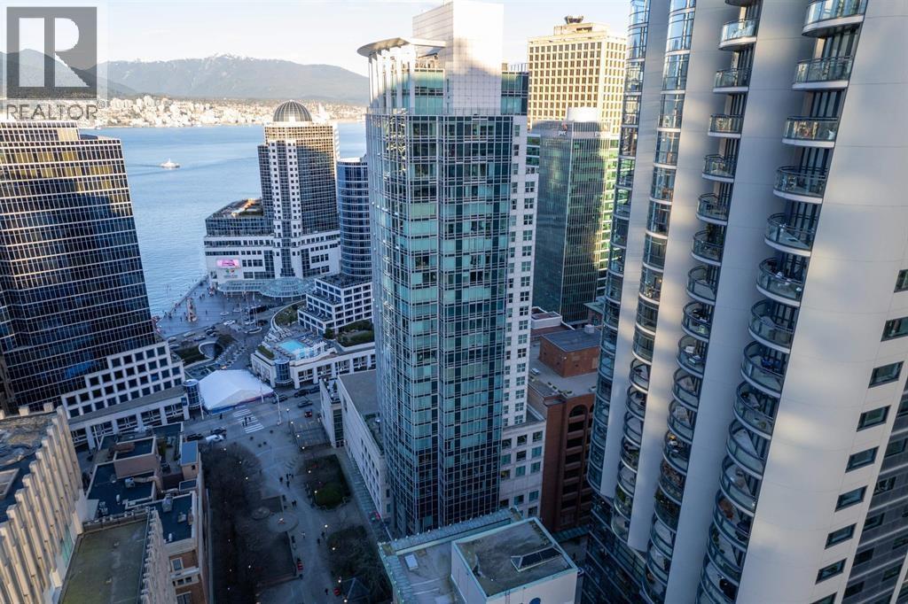 2203 837 W Hastings Street, Vancouver, BC - Outdoor