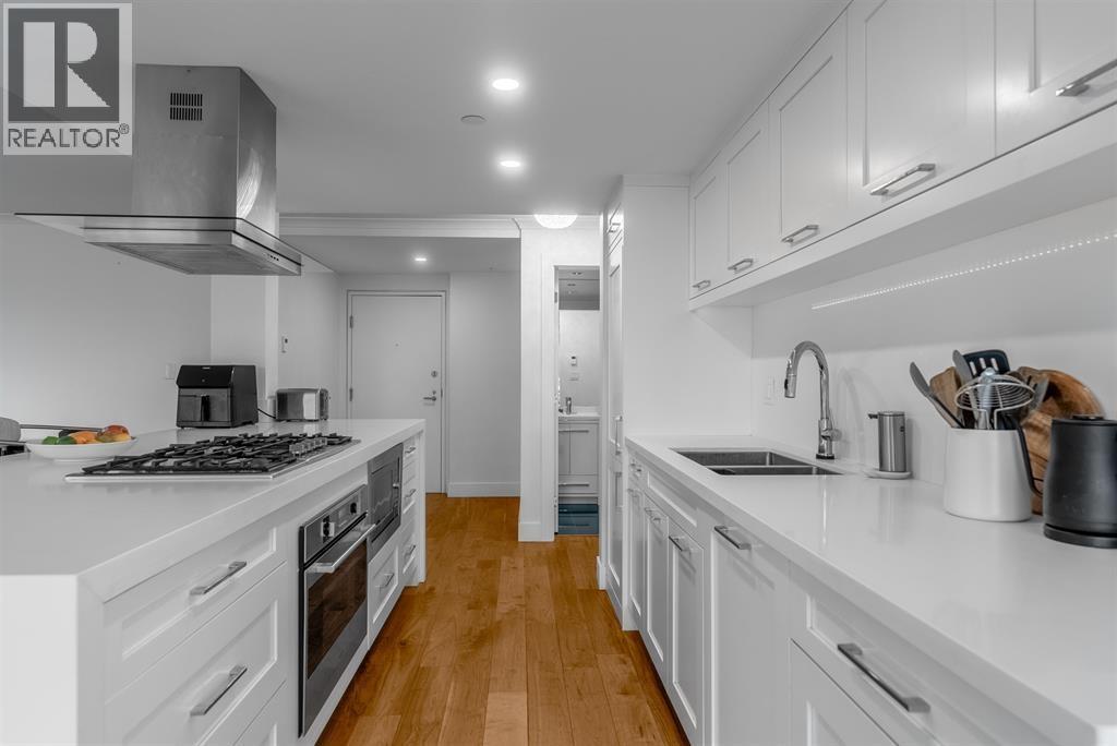 2203 837 W Hastings Street, Vancouver, BC - Indoor Photo Showing Kitchen With Double Sink With Upgraded Kitchen