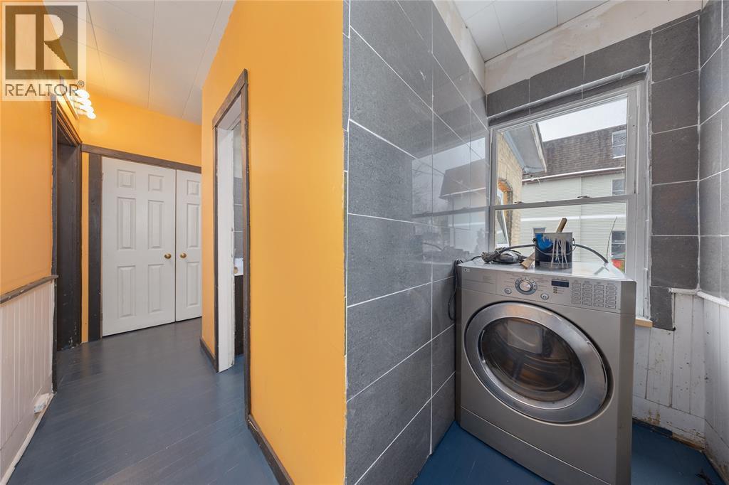 4 Clyde Street, Lambton Shores, ON - Indoor Photo Showing Laundry Room