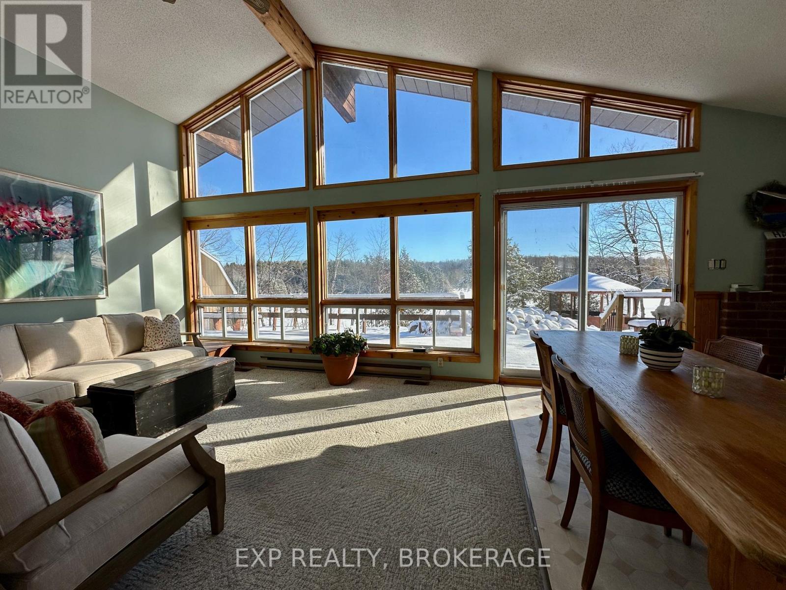 2103 Hambly Lane, Frontenac (Frontenac South), ON - Indoor