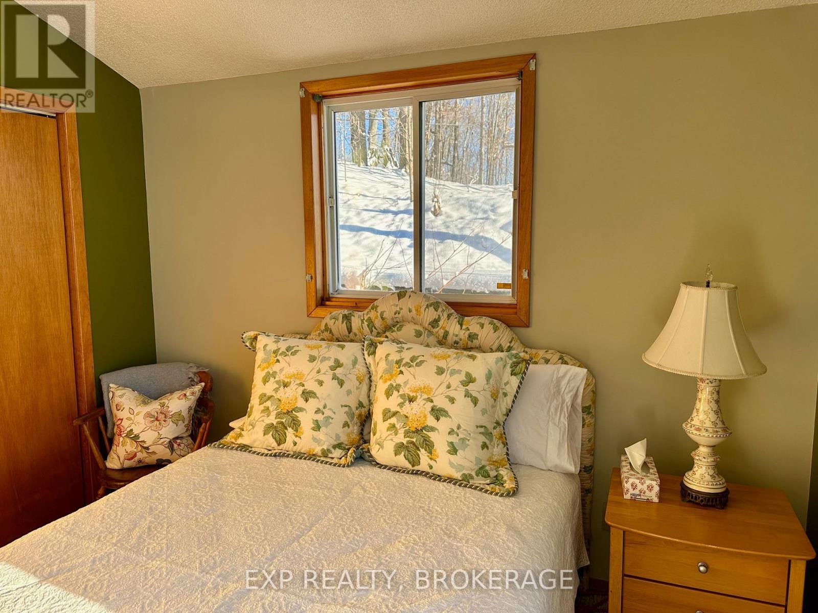 2103 Hambly Lane, Frontenac (Frontenac South), ON - Indoor Photo Showing Bedroom
