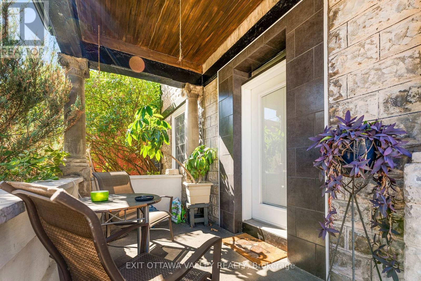 310 Murray Street, Pembroke, ON - Outdoor With Deck Patio Veranda With Exterior