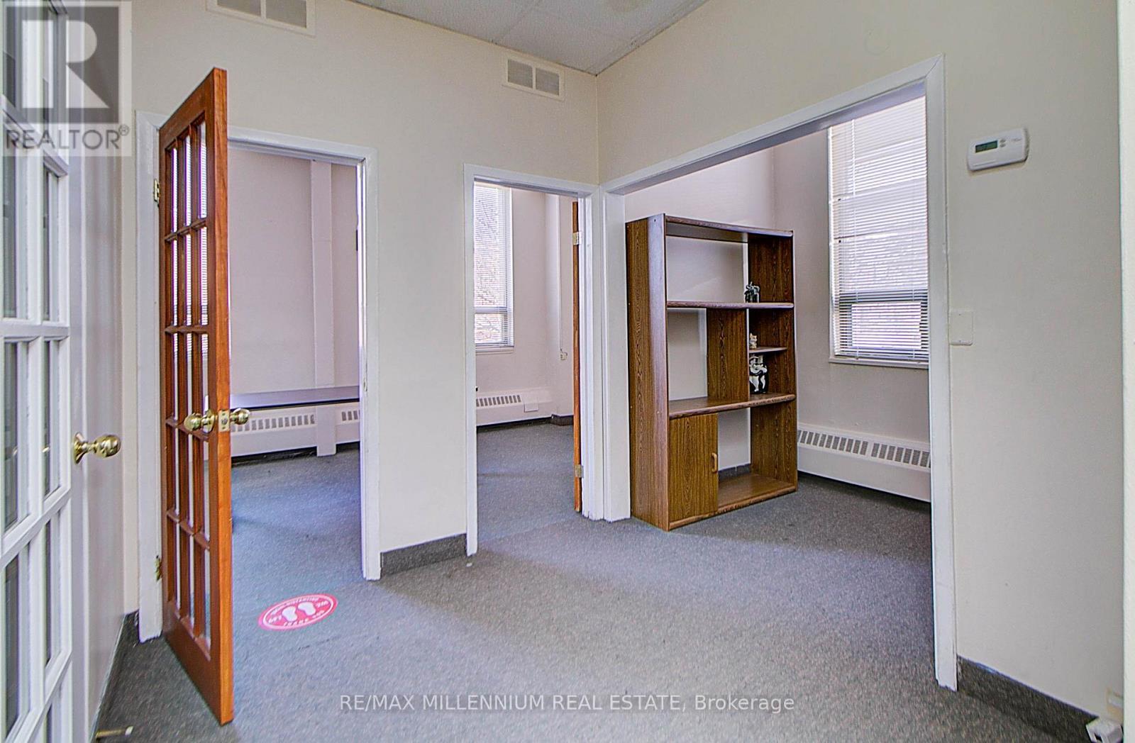 302 - 101 Dundas Street W, Whitby, ON