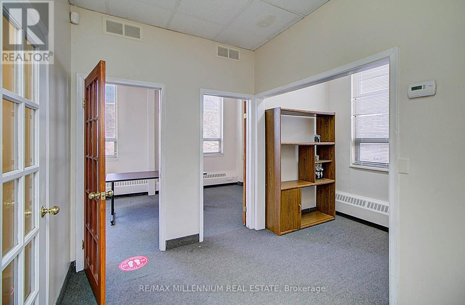 302 - 101 Dundas Street W, Whitby, ON