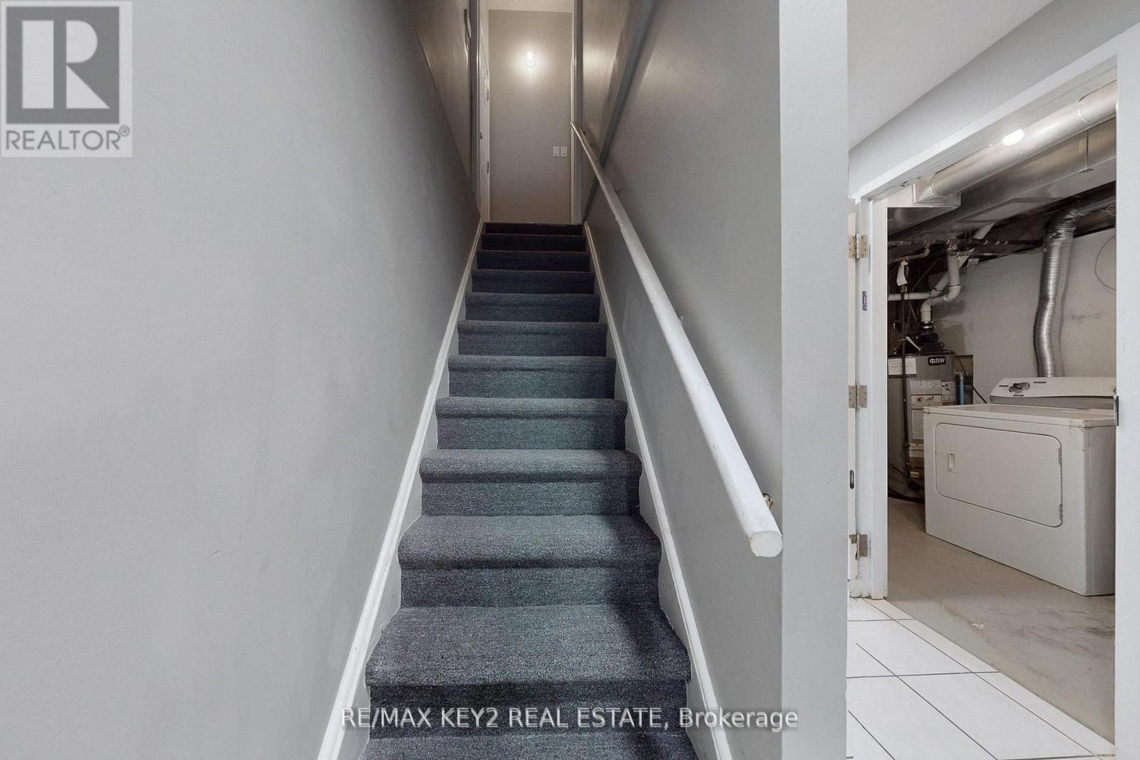 Bsmt - 201 Hopecrest Road, Markham, ON - Indoor Photo Showing Laundry Room
