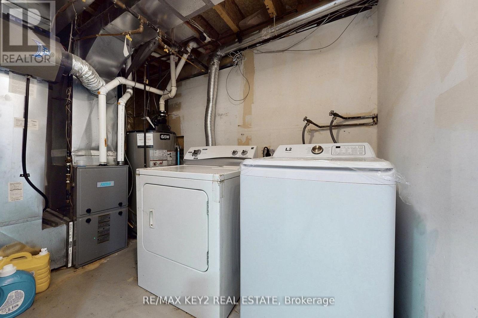 Bsmt - 201 Hopecrest Road, Markham, ON - Indoor Photo Showing Laundry Room