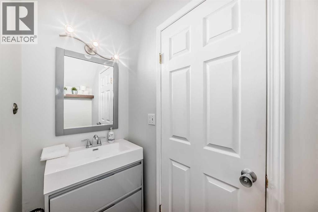 108, 1000 Harvie Heights Road, Harvie Heights, AB