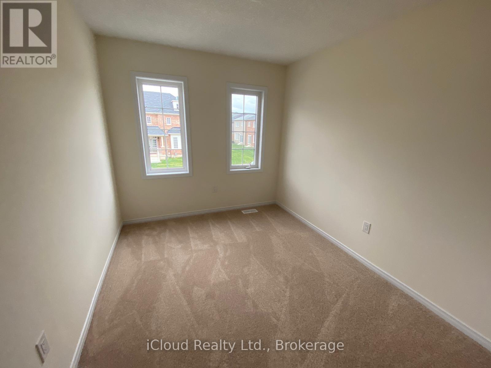 8871 Chickory Trail, Niagara Falls, ON - Indoor Photo Showing Other Room